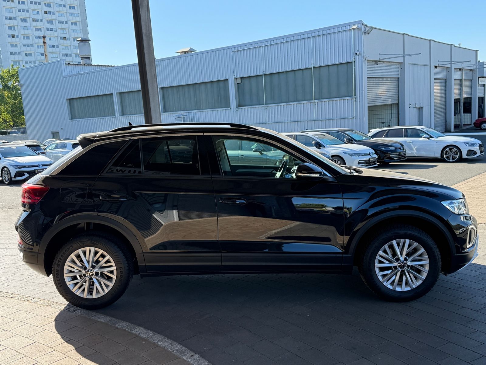 Volkswagen T-Roc - Bild 4