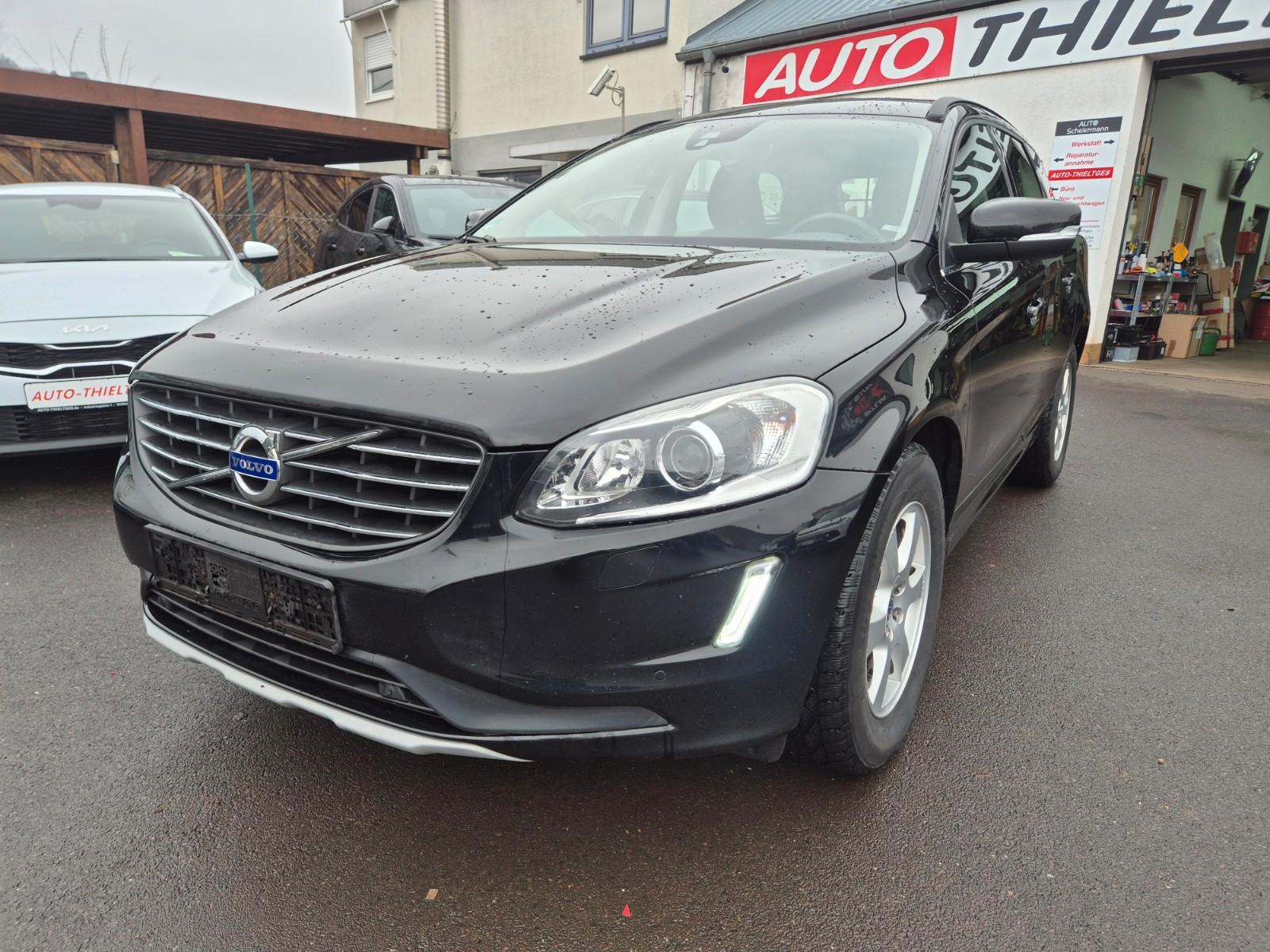 Volvo XC60 Momentum  AHK. 8-Fach Bereift TOP !!