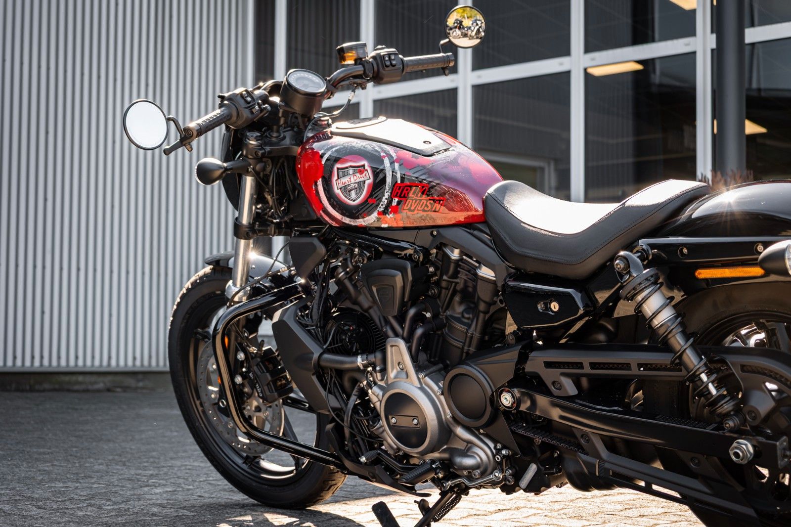Fahrzeugabbildung Harley-Davidson Nightster RH975 - Jekill & Hyde -
