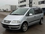 Volkswagen Sharan 1.9 TDI Automatik 7-Sitzer TÜV2027 Kamera - Volkswagen Sharan mit Diesel-Antrieb: Kleinbus, 1.9