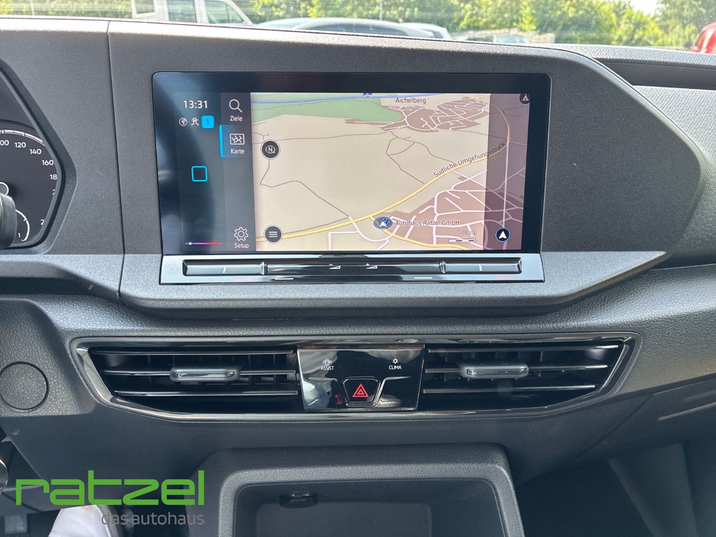 Fahrzeugabbildung Volkswagen Caddy Maxi Life LR 2.0 TDI Navi DAB Lane Assist