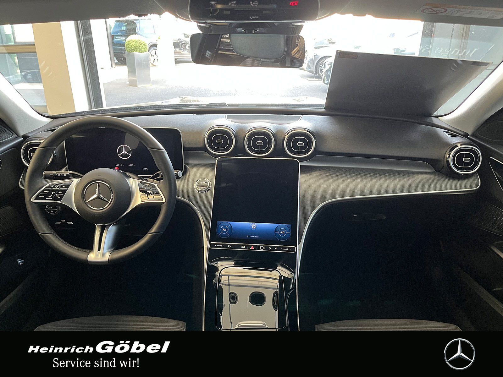 Fahrzeugabbildung Mercedes-Benz C 200 T AVANTGARDE+TOTWINKEL+KAMERA+LED+CARPLAY
