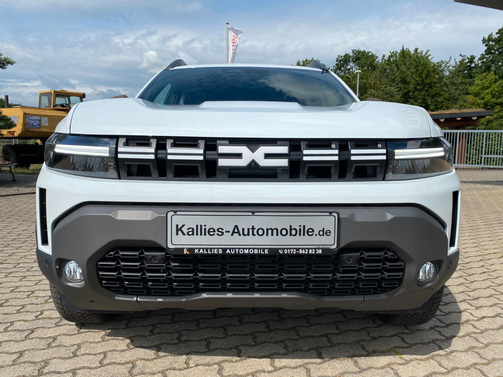 Fahrzeugabbildung Dacia 4x4 TCE 130 Winter-+City-+Techpaket