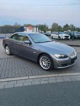 BMW 330 Cabrio Xenon Navi Leder Pdc Tempomat Standhz - BMW 330 mit Benzin-Antrieb: Cabrio