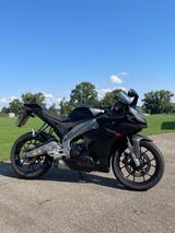Aprilia RS4 125 - APRILIA RS4 125