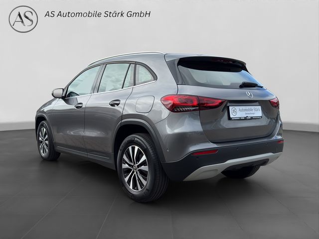 Fahrzeugabbildung Mercedes-Benz GLA 200 Automatik Style+LED+Spur+CarPlay+DAB