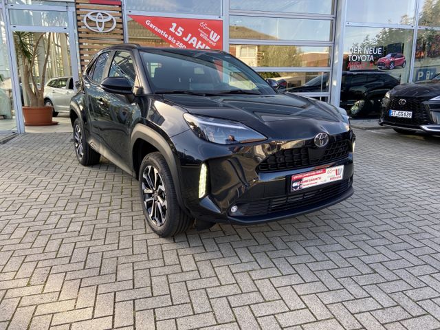 Toyota Yaris Cross Hybrid Team D Navi LED Apple CarPlay