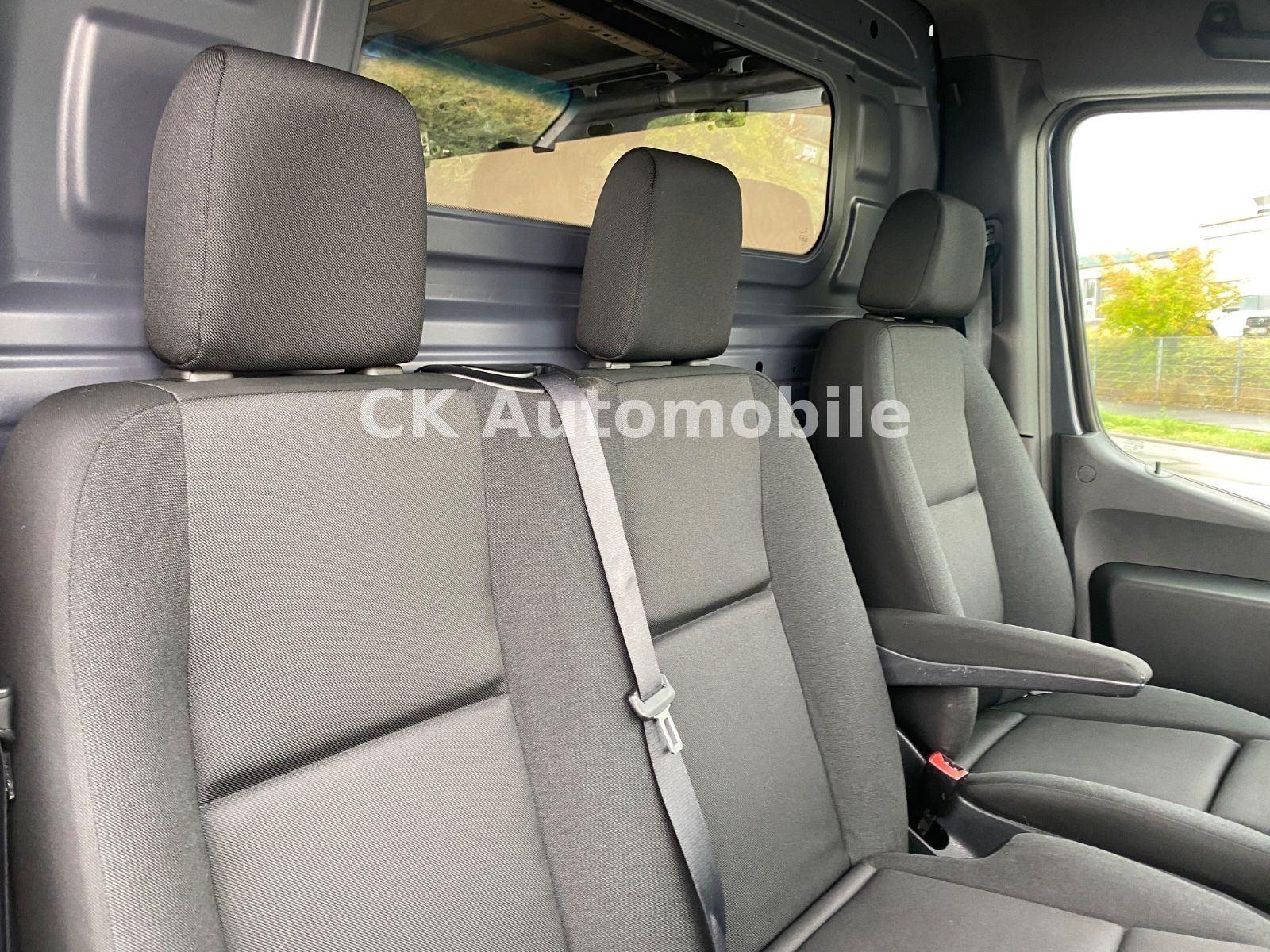 Fahrzeugabbildung Mercedes-Benz Sprinter III Kasten 214 H1L2/Navi/Klima/Kam/AHK