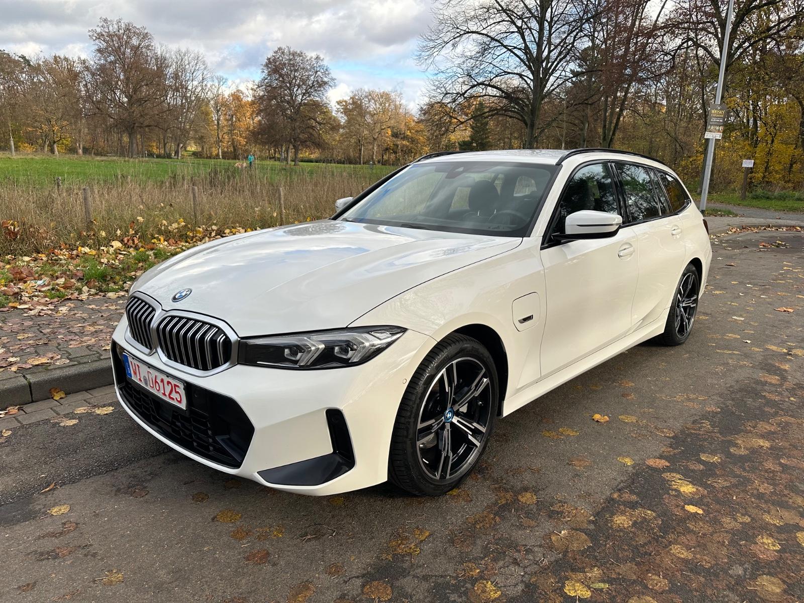 BMW 320e Touring LCI - M-SPORTPAKET