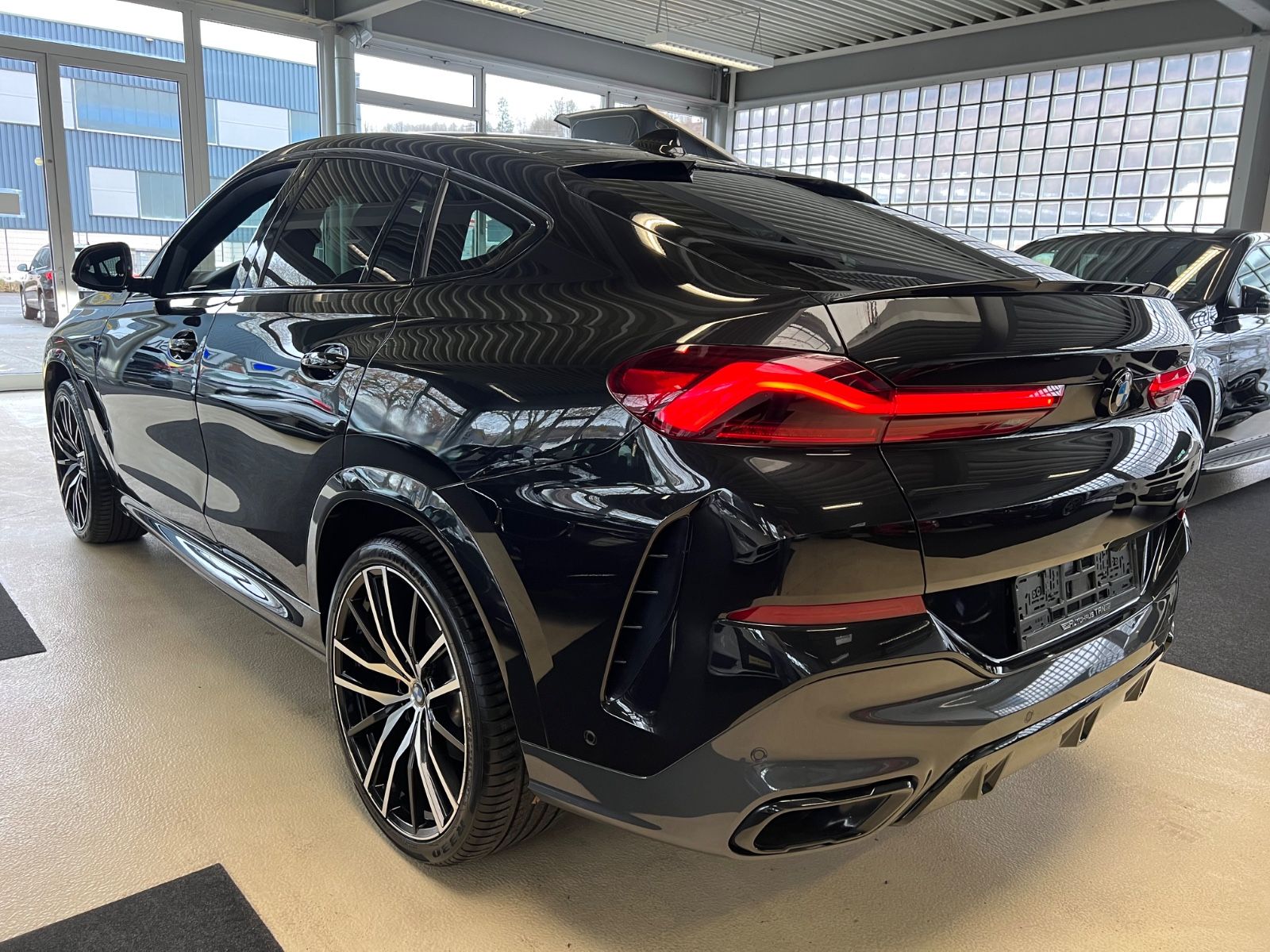 Fahrzeugabbildung BMW X6 xDrive 30 d M Sport * 22" M FELGEN *LASER*