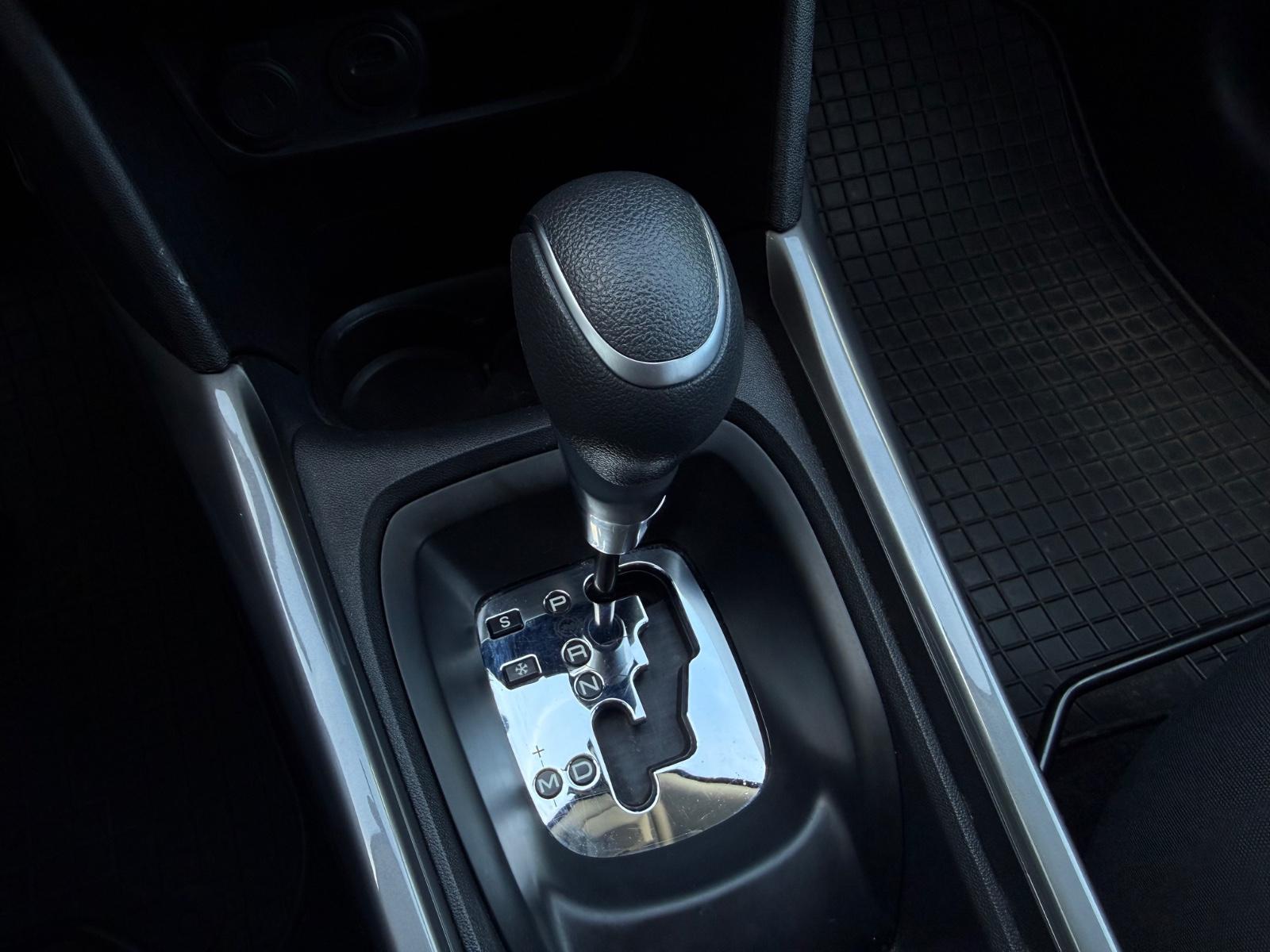 Peugeot 2008 Active SHZ*PDC*KLIMA*AUTOMATIK*