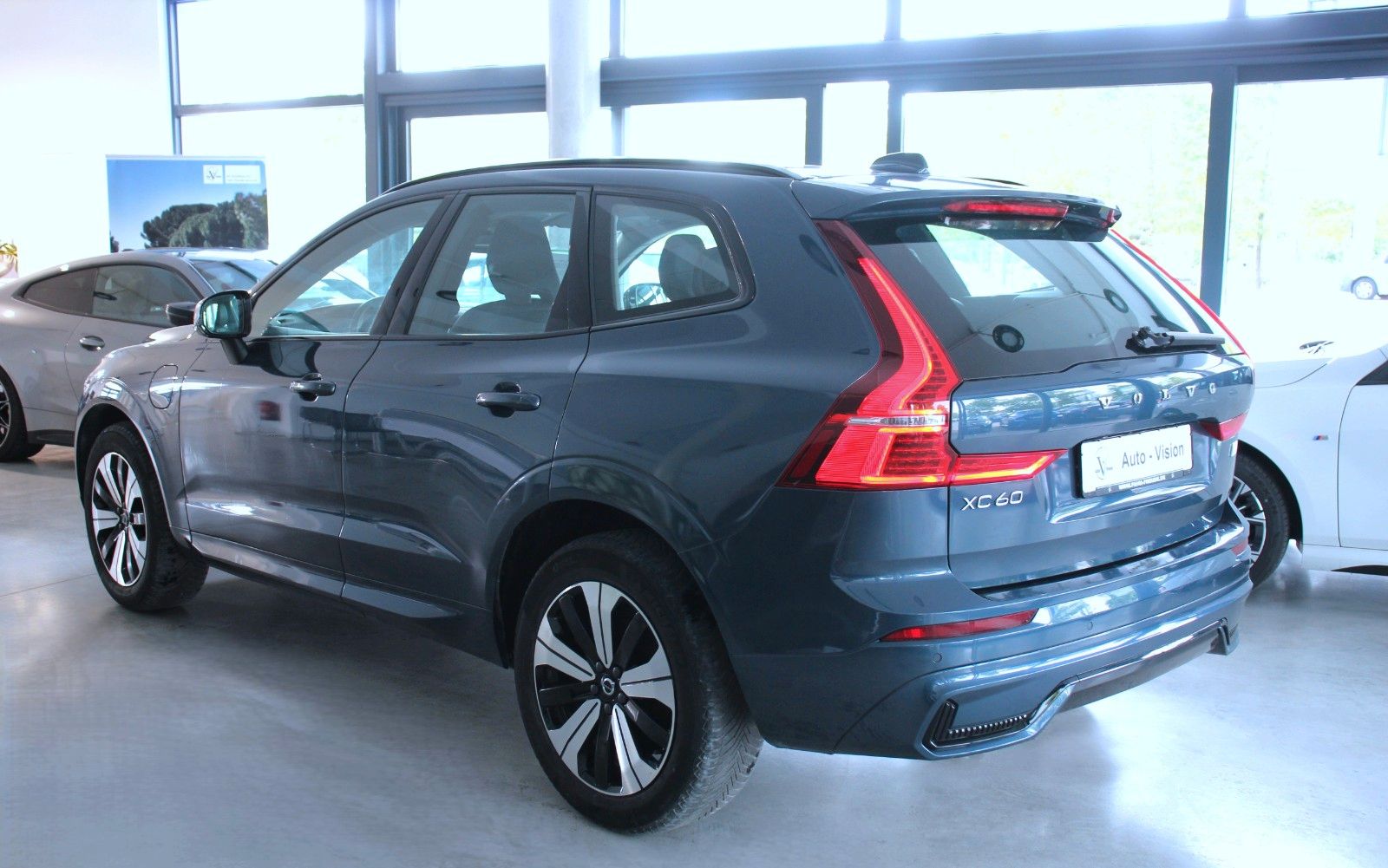 Volvo XC60 T6 AWD PI-Hybrid Plus Dark *LED*StHz*KAM foto 8