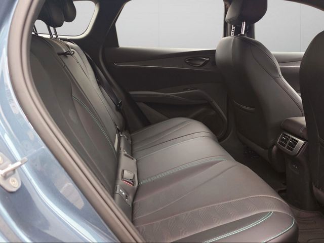 BYD SEAL 6