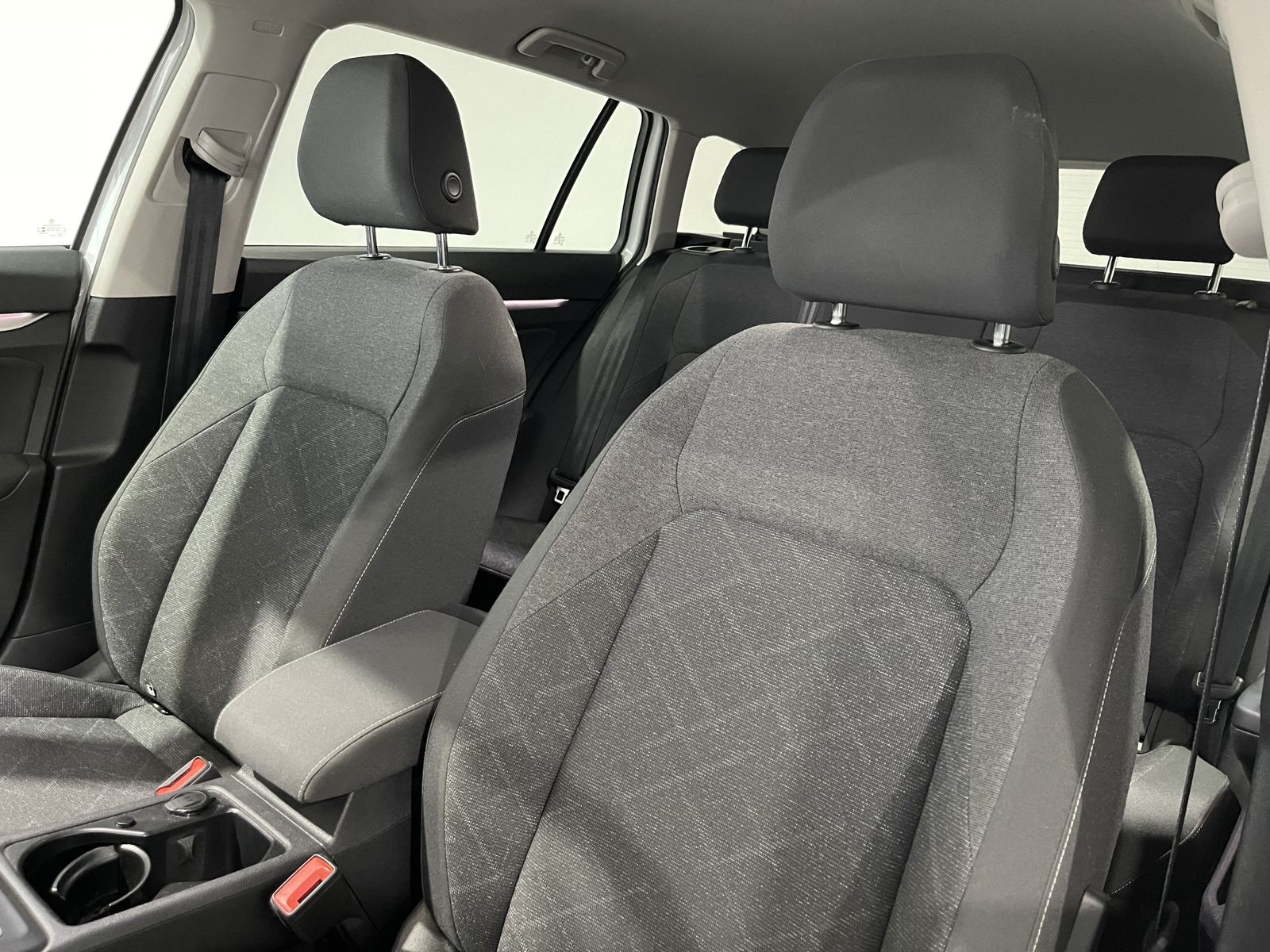 Fahrzeugabbildung Volkswagen Golf 2.0 TDI*Life*LED-Plus*Easy-Open*Navi*PDC*