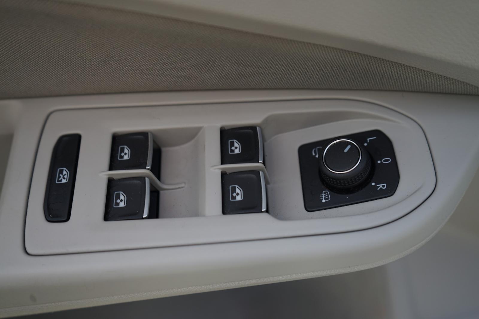 Volkswagen Golf VIII 1.5 TSI Life LED Navi ACC Head-Up, миниатюра 29