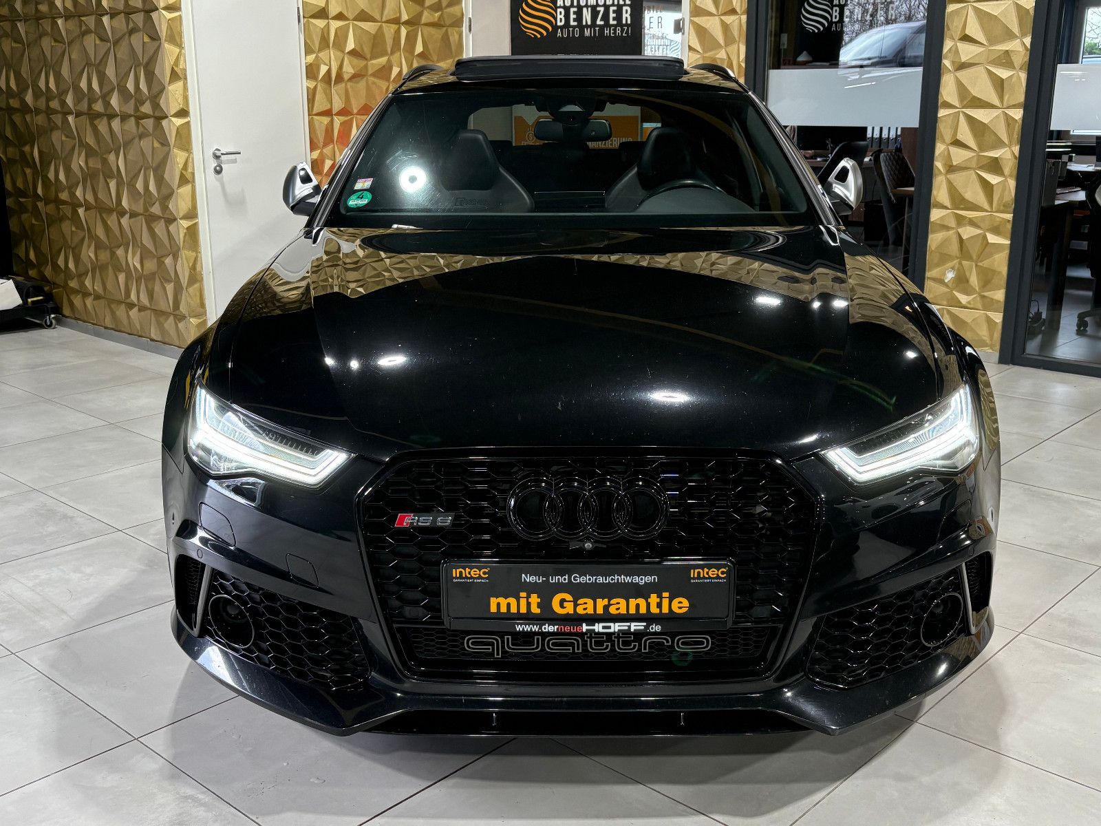 Fahrzeugabbildung Audi RS6 Avant 4.0 TFSI quattro performance/RAUTE/360