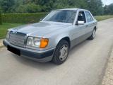 Mercedes-Benz Mercedes E200 / w124 / TÜV neu - Mercedes-Benz E 200 aus 1990