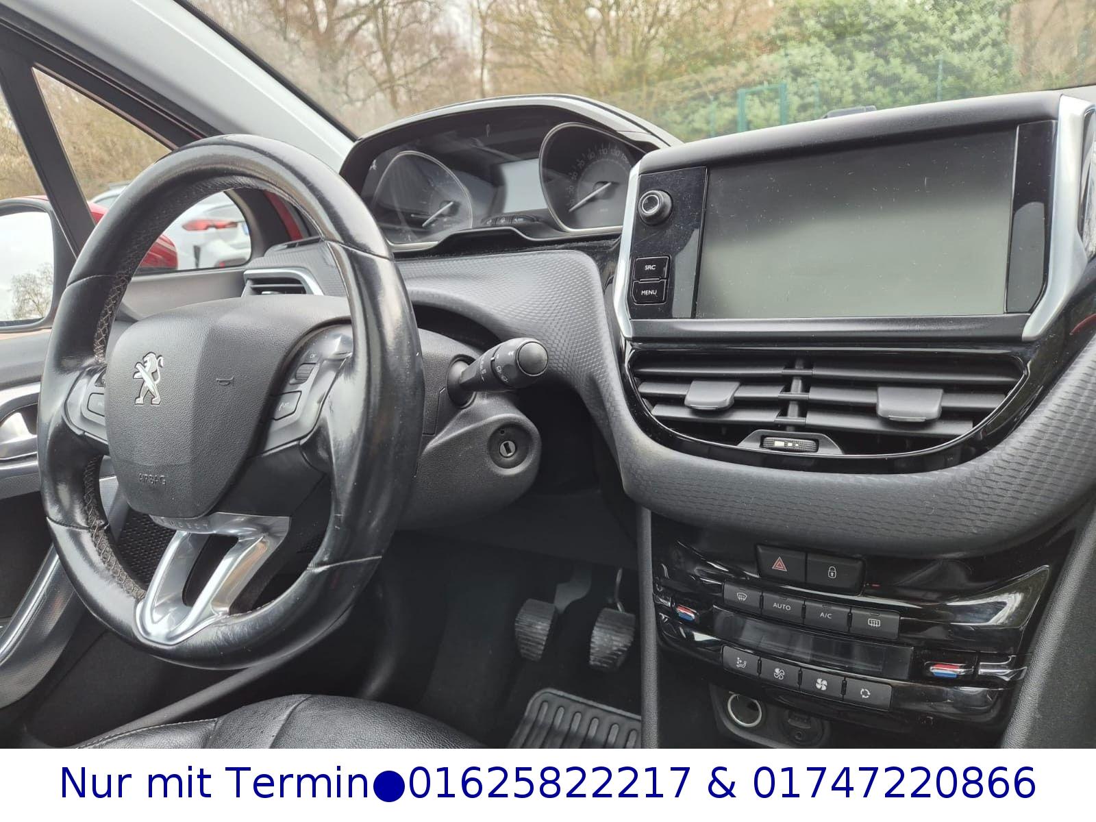 Peugeot 2008 Allure*PANO*LEDER*NAVI*R-CAM