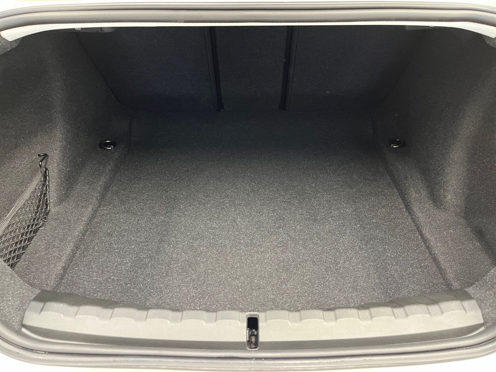 BMW 218 - Bild 15