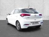 Hyundai i20 Passion SHZ LenkradHZG WKR Berganfahrass. Al - Hyundai i20 Gebrauchtwagen in Köln