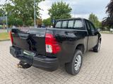 Toyota Hilux 2,4 D Extra Cab Duty 4x4 Klima Toyo.-Garan - Toyota Gebrauchtwagen in Hamburg
