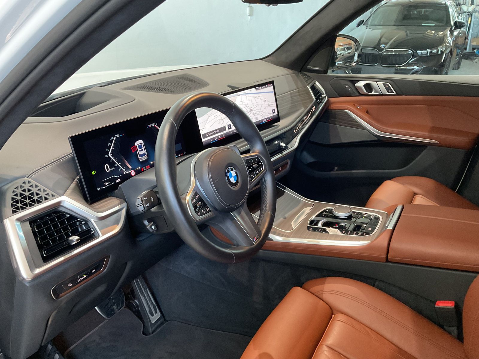 Fahrzeugabbildung BMW X7 xDrive40d M Sportpaket, Sky Lounge, Standheiz