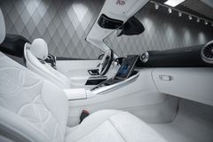 SL 680 Maybach Monogram Series WHITE/WHITE