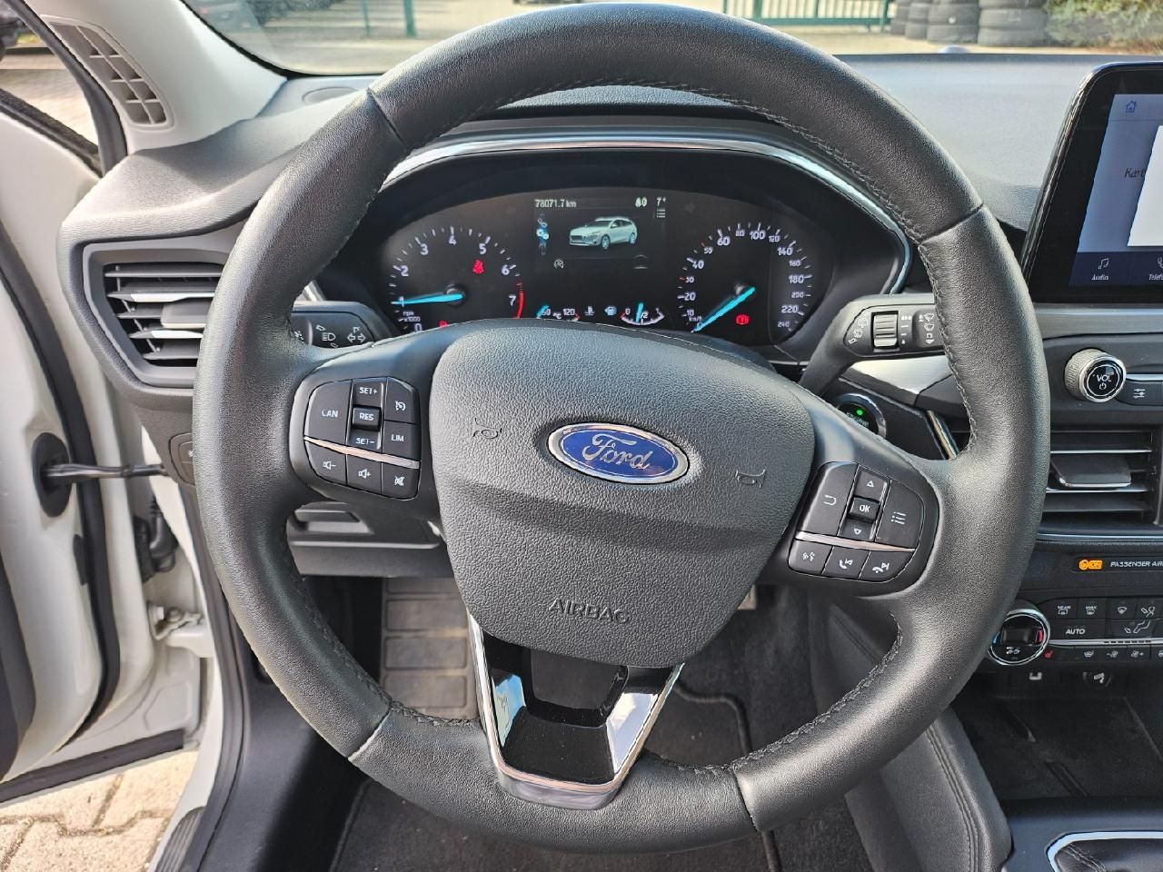 Fahrzeugabbildung Ford Focus Turnier Titanium