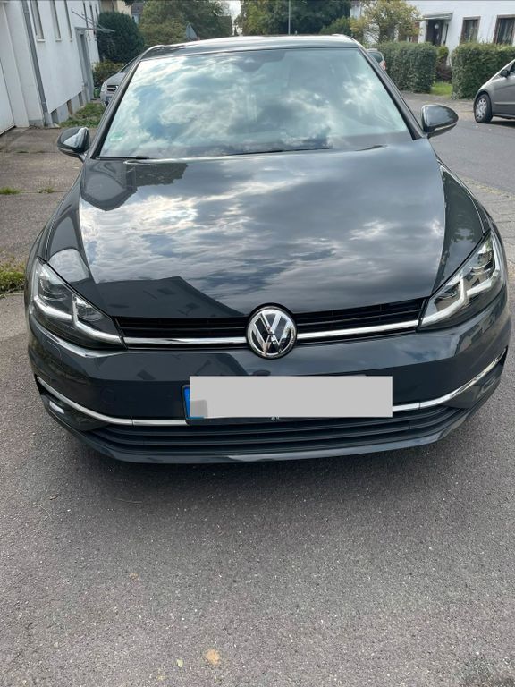 Image of Volkswagen Golf
