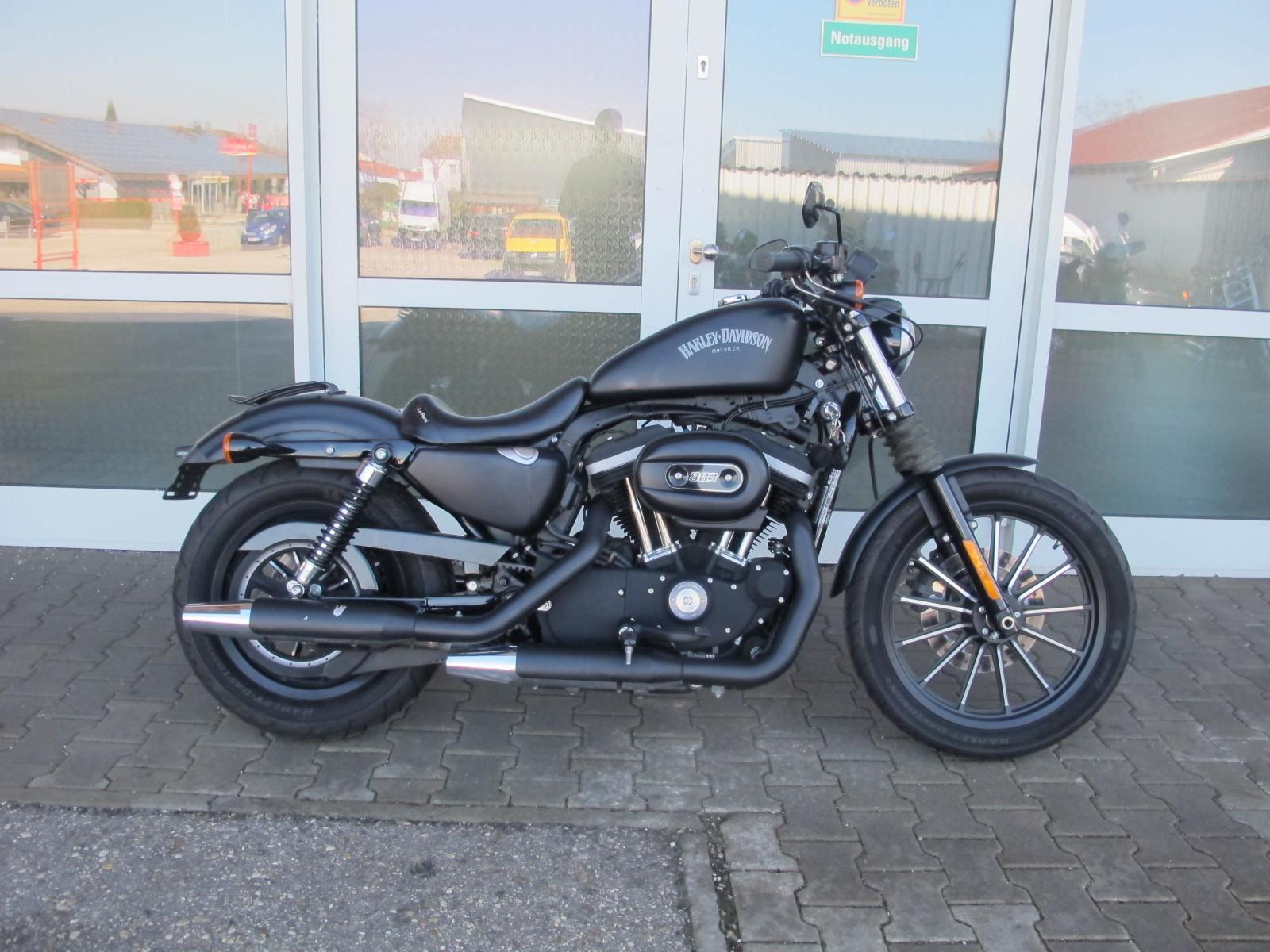 Harley-Davidson Sportster 883 Iron