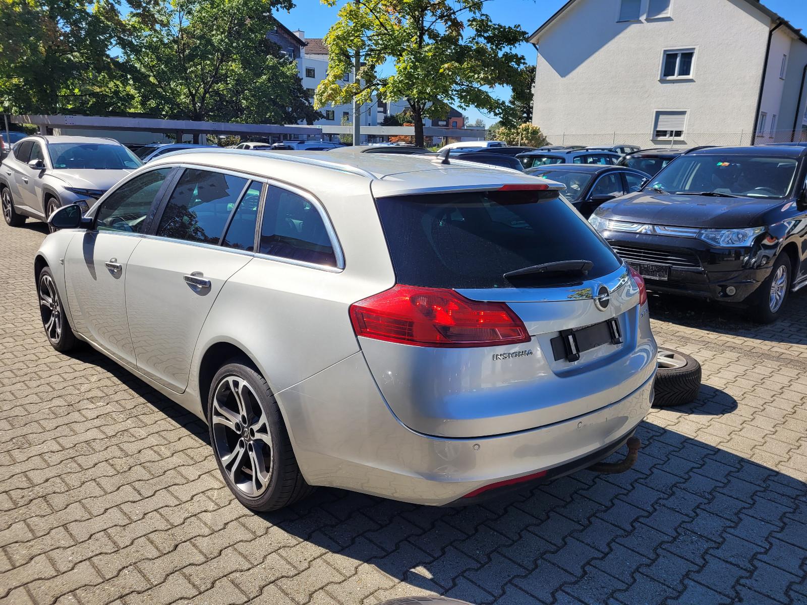 Opel Insignia 2013 — engine 1.956 cm³, 160 HP (118kW)
