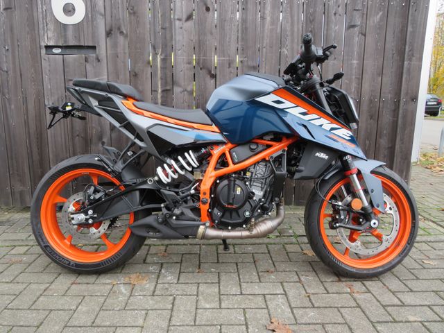 KTM 390 Duke 2024 inkl kurzem Kennzeichenträger