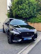 Jaguar F-Pace 30d AWD S AUTO*PANO*LED*AHK*WINTER*KAM* - Jaguar F-Pace in Frankfurt (Main)