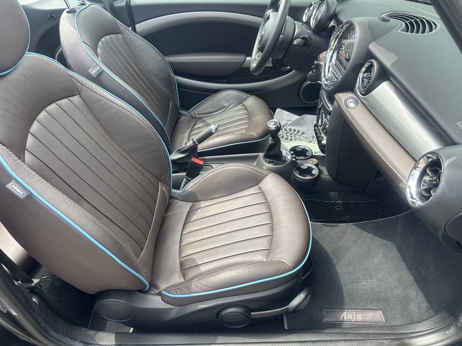 Fahrzeugabbildung MINI ONE CABRIO HIGHGATE*SONDERMODELL*