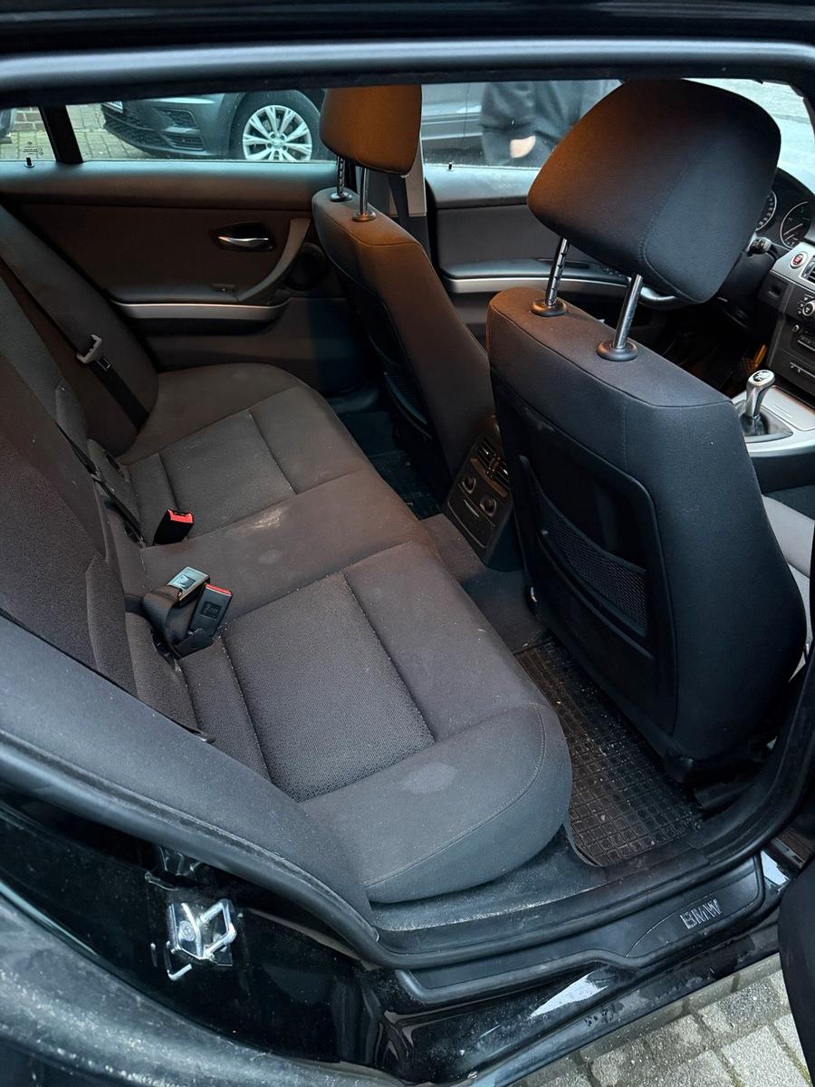 BMW 320 2007 — photo 15