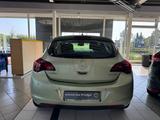 Opel Astra J Lim. 5-trg. Innovation*LENKRADHEIZUNG* - Opel Astra: J Innovation
