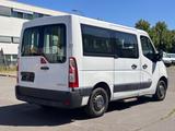 Renault Master 2.3 dCi/7Sitze/Behindertenge./Rollstuhlra - Behindertengerechte Renault Master