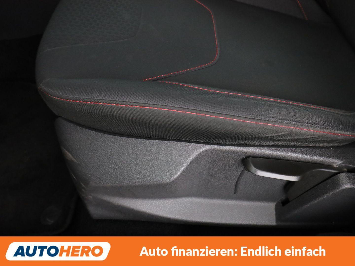 Ford Focus 1.0 EcoBoost ST-Line *NAVI*XENON*TEMPO*PDC
