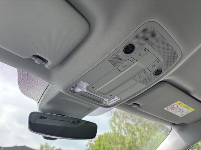 Q2 35 TFSI S line Matrix Kamera ACC CarPlay Sitz
