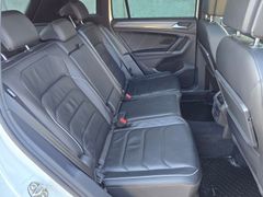 VW Tiguan Highline 4Motion 2,0TDI R-Line Standheizu