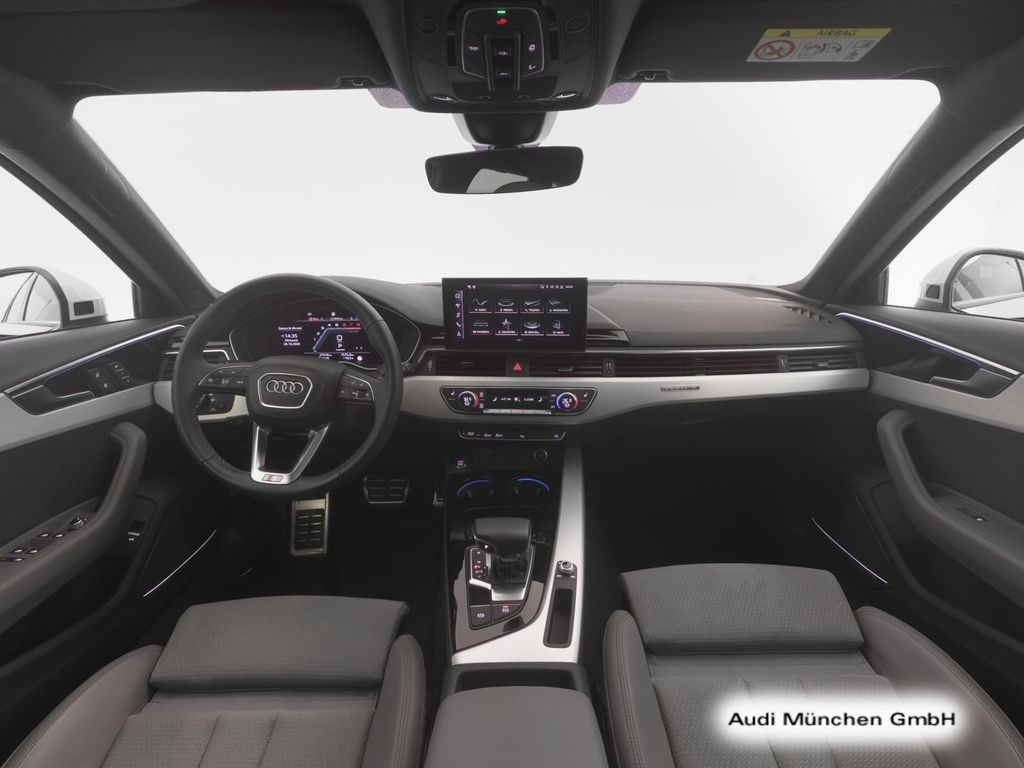 AUDI A4 2024