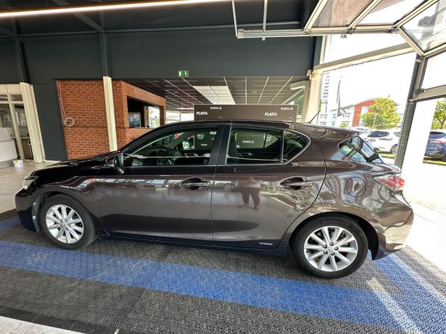 Lexus CT 200h  Dynamic – Hybrid