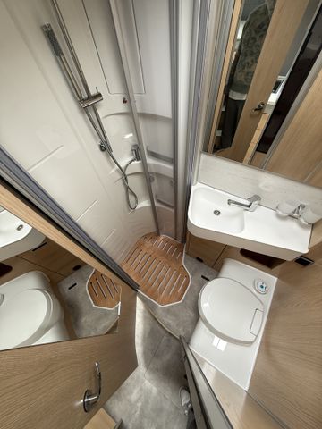 HYMER  ERIBA  HYMERCAR B-Klasse MC T BlackLine 600 sofortAutarkiePrem