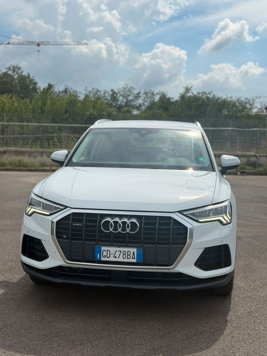 Audi Audi Q3 40 TDI quattro S tronic matrix iva deduc