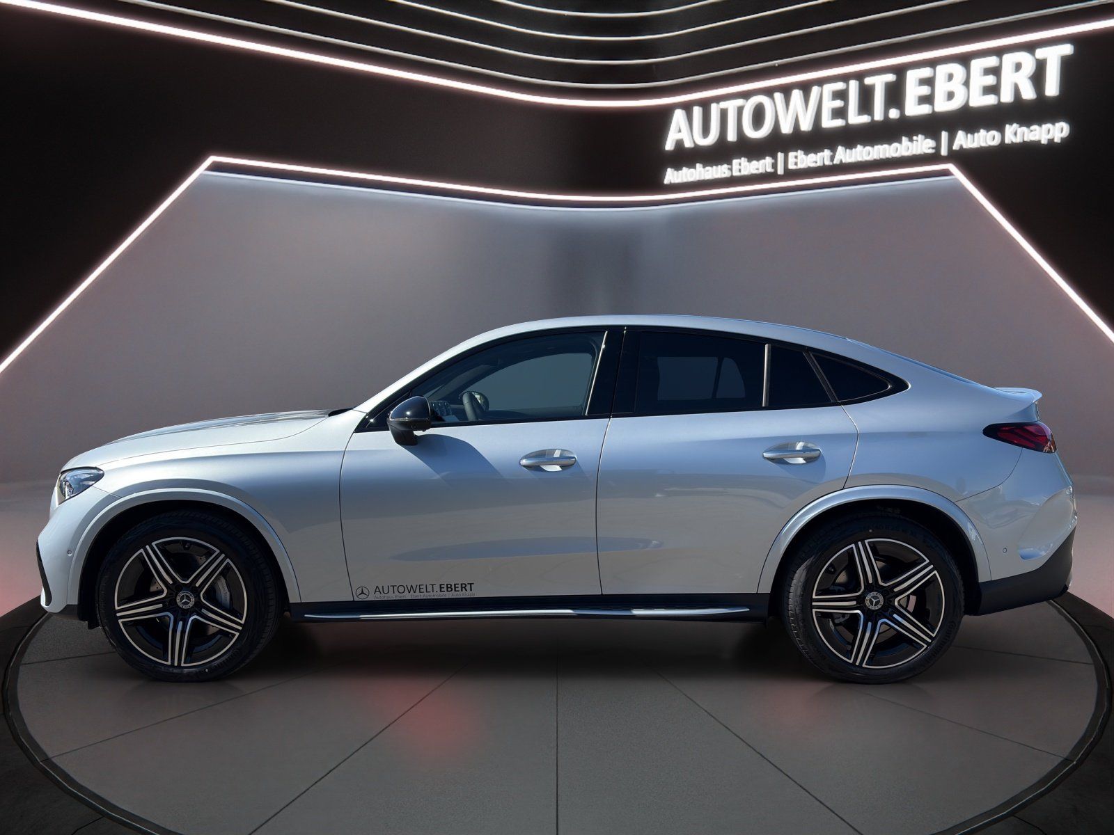 Fahrzeugabbildung Mercedes-Benz GLC 300 d 4M AMG 360° DIG.LIGHT AHK PSD Burmest
