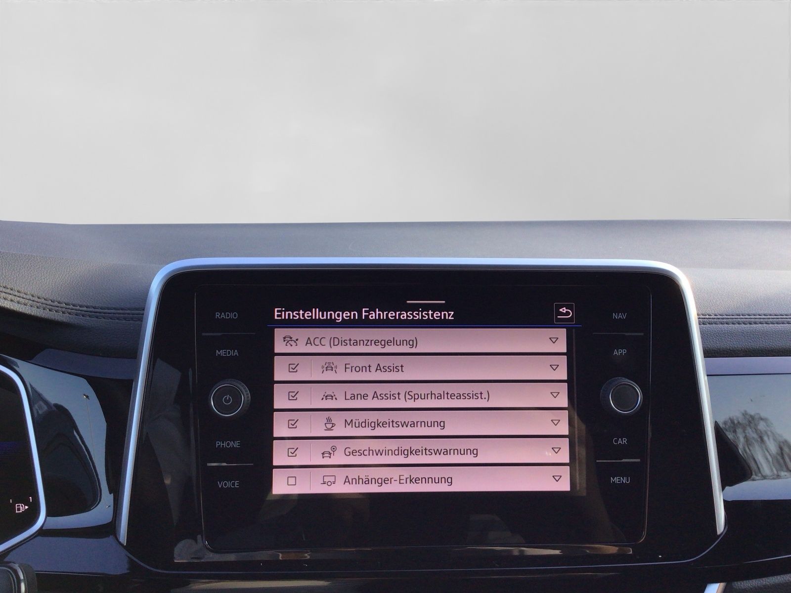 Volkswagen T-Roc - Bild 15