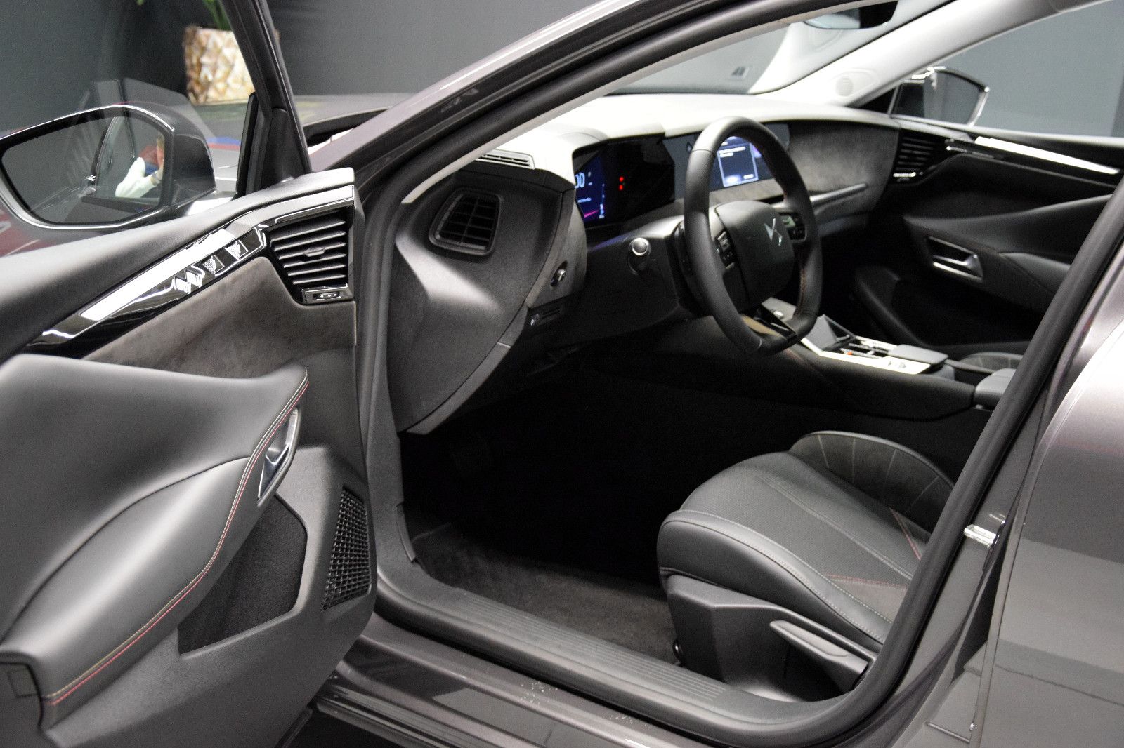 Fahrzeugabbildung DS Automobiles DS4 Performance Line Pano Sitzheizung