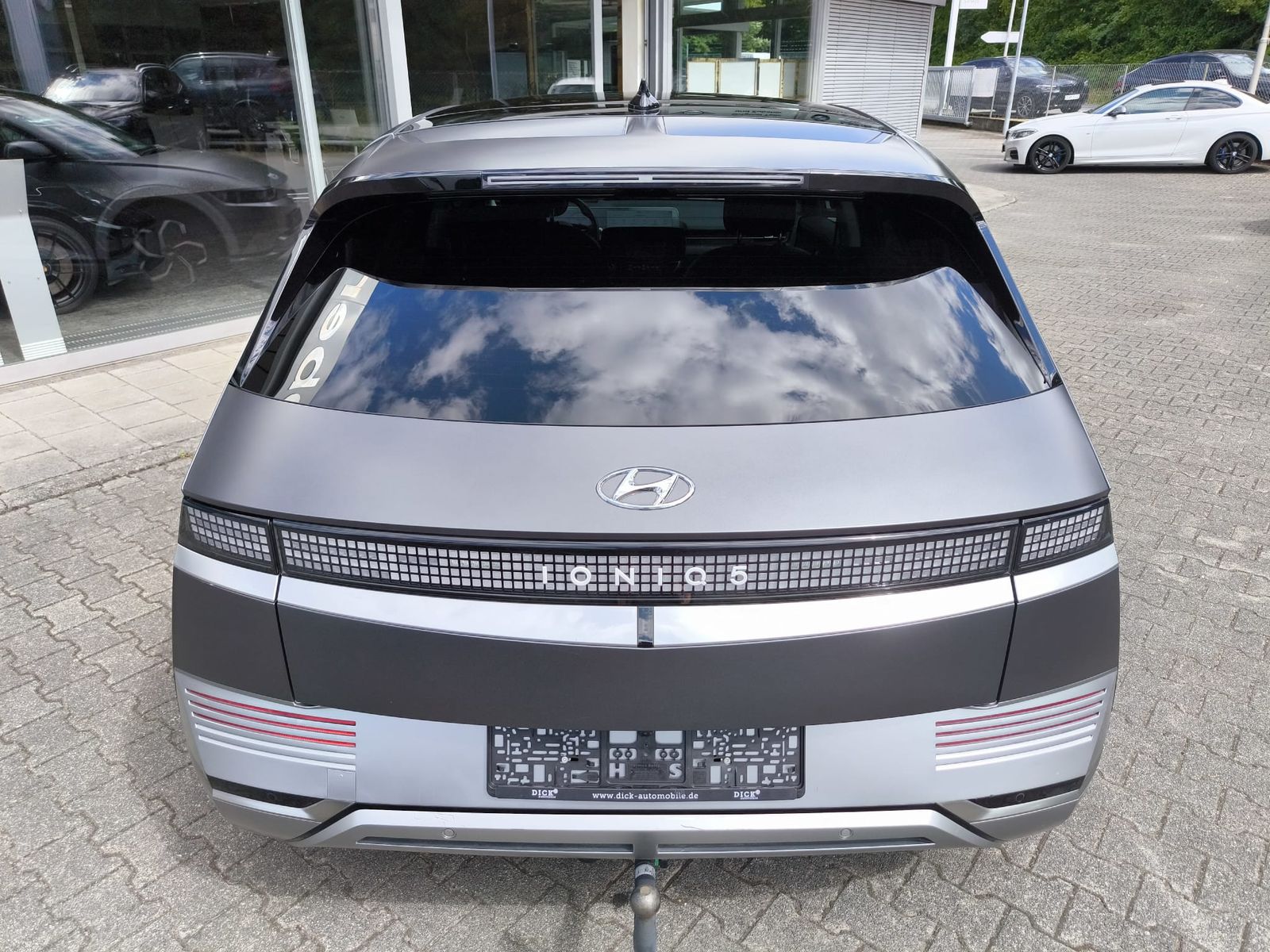 Fahrzeugabbildung Hyundai Ioniq 5 Uniq PANO+AHK+SHZ+HEADUP+NAV+ACC+360°+