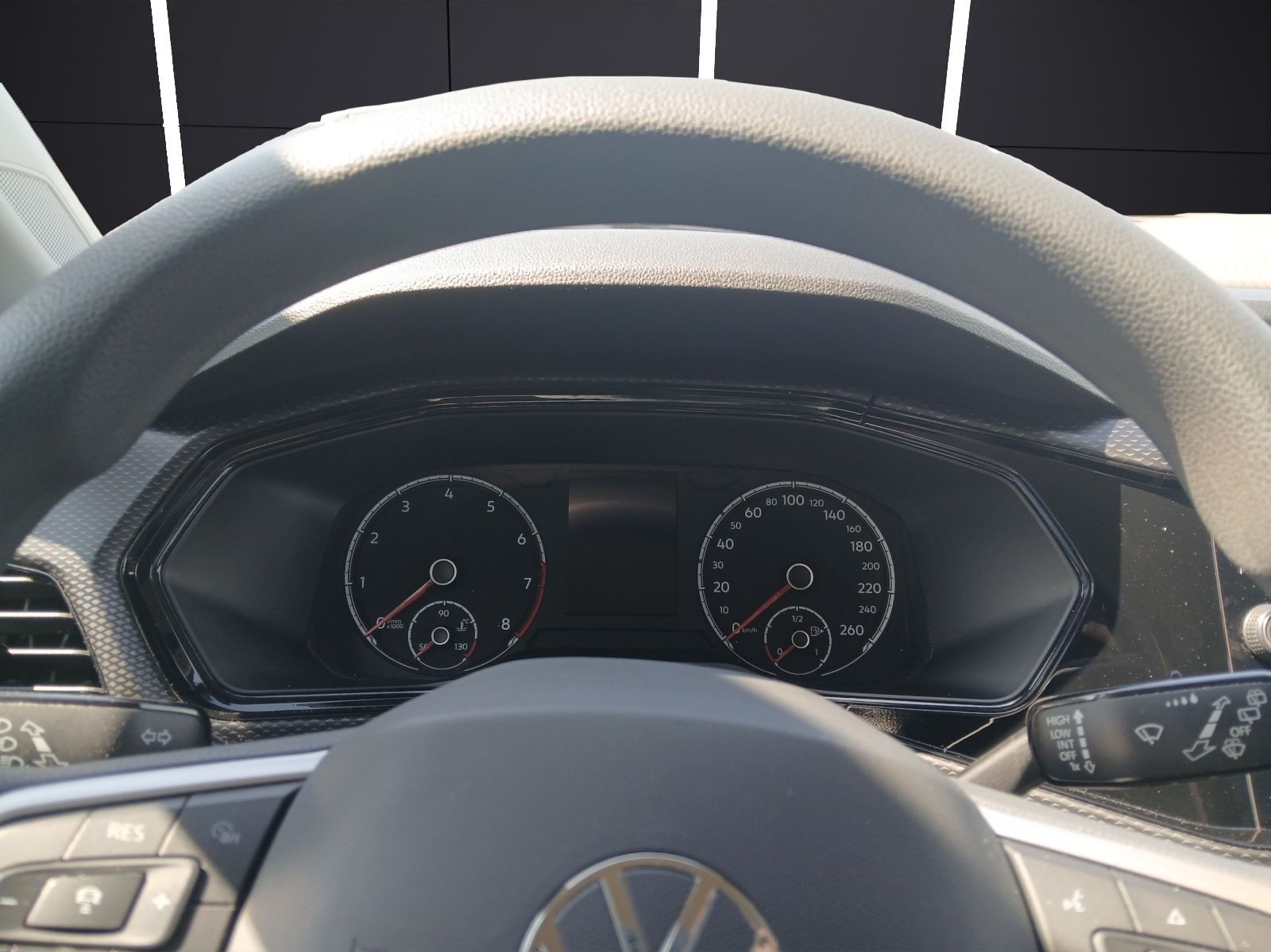 Fahrzeugabbildung Volkswagen T-Cross TSI Life LED