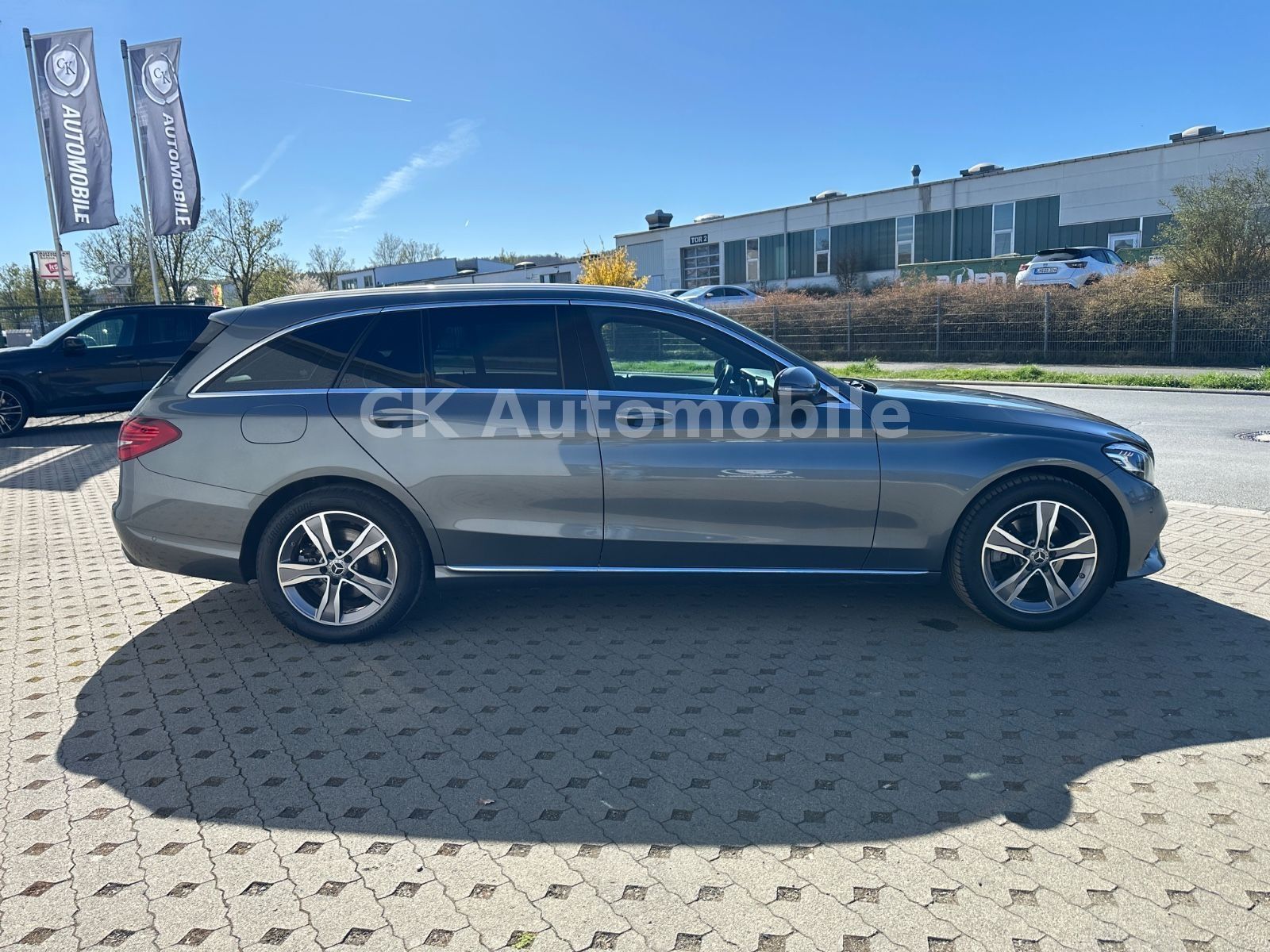 Fahrzeugabbildung Mercedes-Benz C200d T Avantgarde/Navi/LED/Kamera/AHK